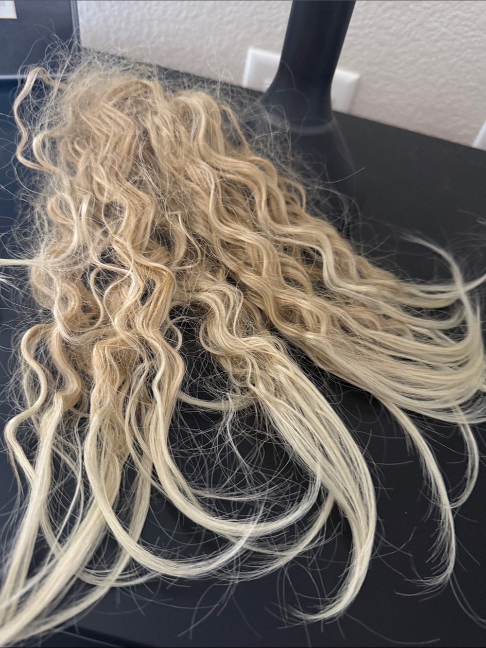 Blonde Curly Clip-In Hair Extensions - Natural Blonde
